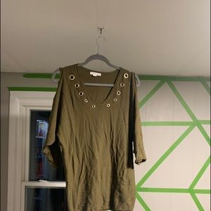 cute open shoulder blouse!